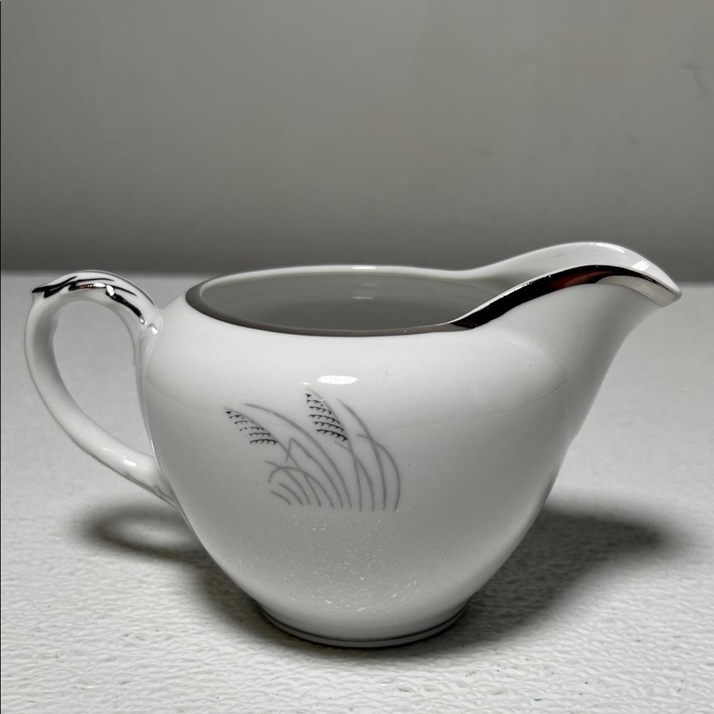 Fukagawa Creamer Platinum Silver Wheat